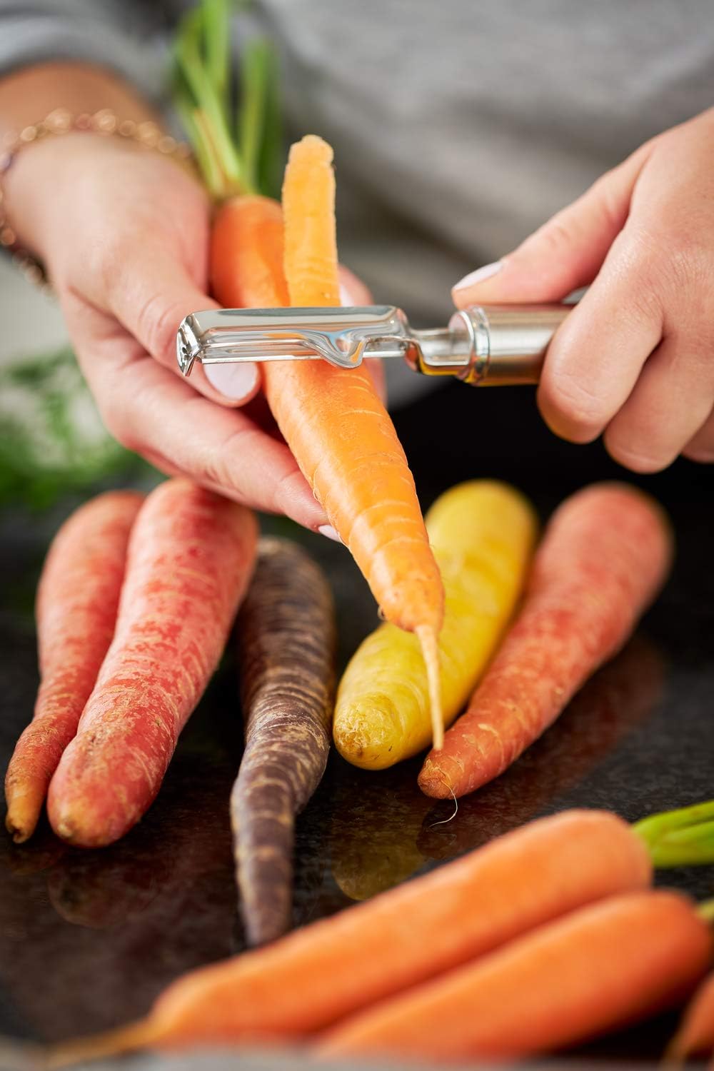 Rosle Stainless Steel Left-Handed Swivel Peeler, 7.5-inch