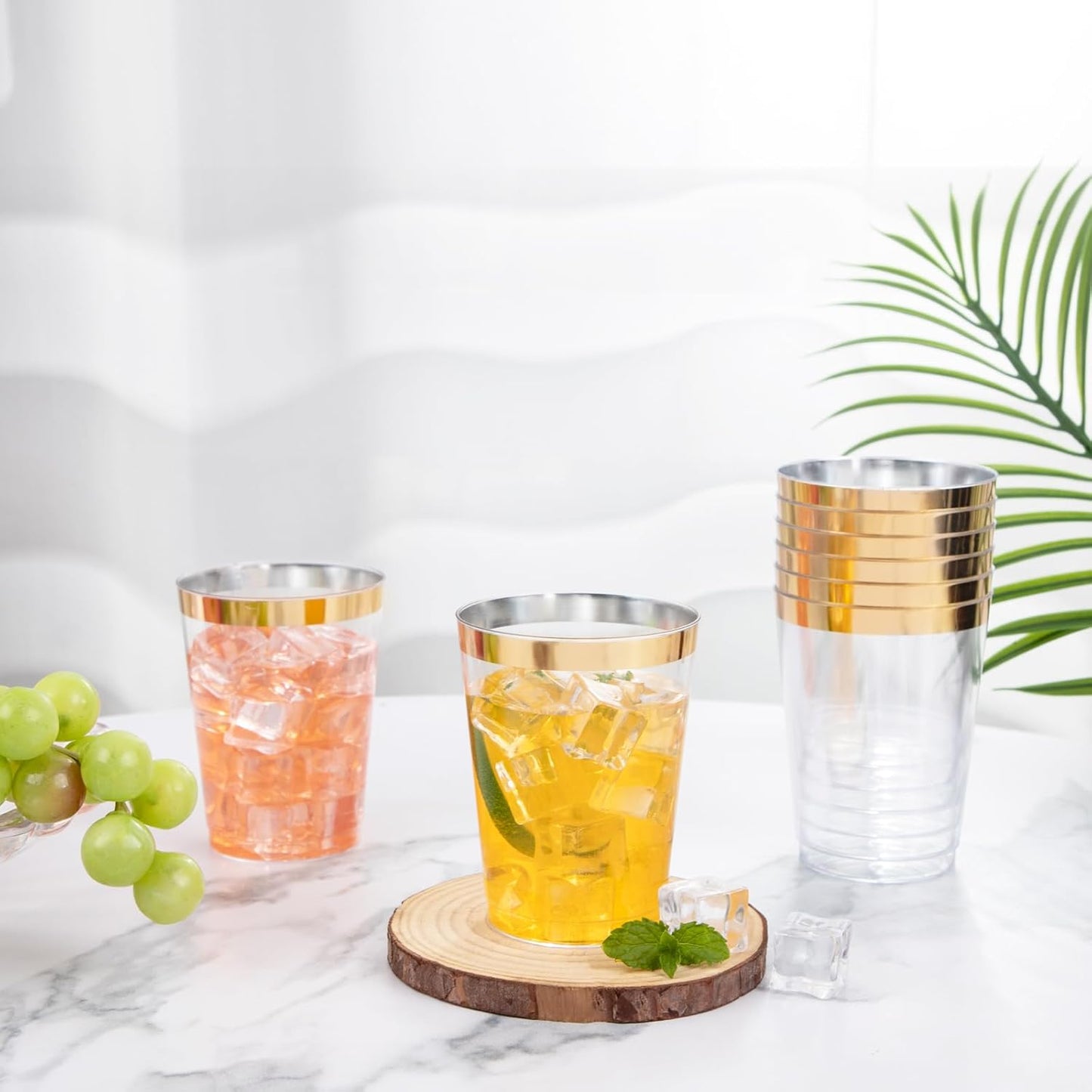 I00000 100PCS Gold Plastic Cups,10 oz Clear Plastic Cups with Gold Trim, Gold Plastic Beer Mugs，Disposable Hard Plastic Cups For Party, Premium Gold Rimmed Plastic Cups Perfect for Wedding & Party