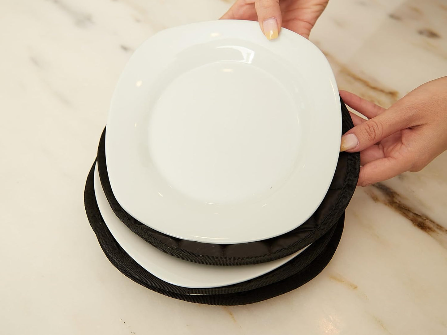 Covermates Keepsakes - Quilted Divider Set - Set of 4 - Scratch & Breakage Protection - Stain Resistant - Machine Washable - China Storage, Black