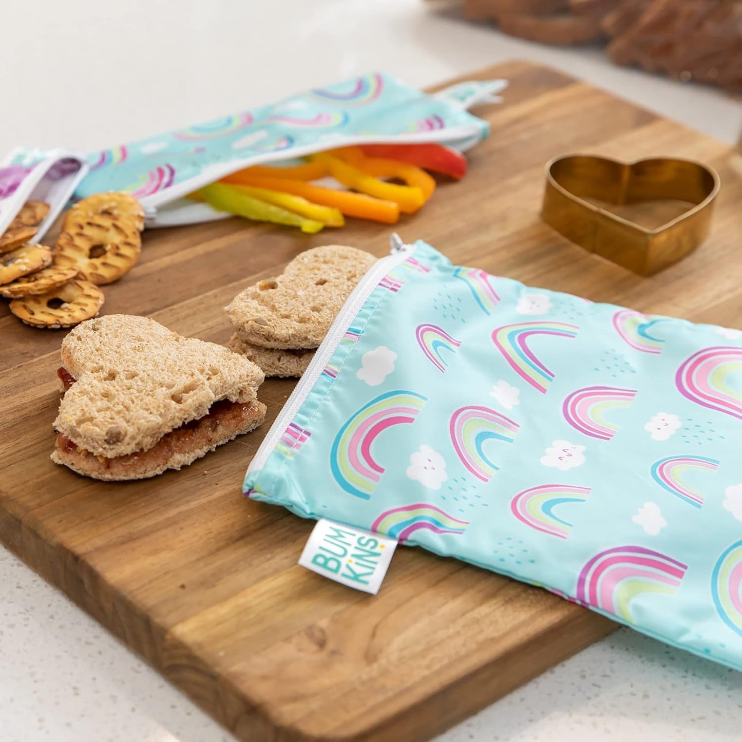Bumkins - Cloth Snack & Sandwich Bags - For Storage, Travel, Food Prep, Lunch - Reusable, Water Resistant, Washable, Dishwasher Safe - Snack Bags for Kids - Zipper Closure -Unicorns & Rainbows -4 Pack