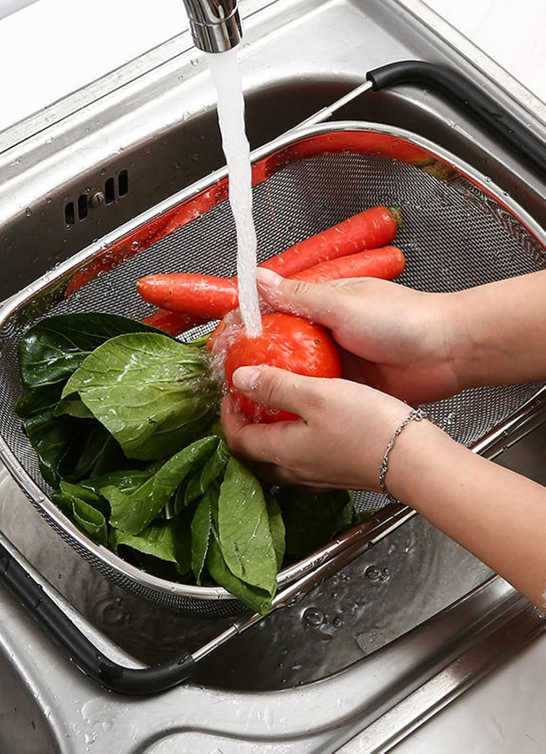 Fine Mesh Colander Over The Sink 6 Quart Stainless Steel Strainer Basket & Expandable Rubber Grip Handles - Strain, Drain, Rinse Fruits, Vegetables