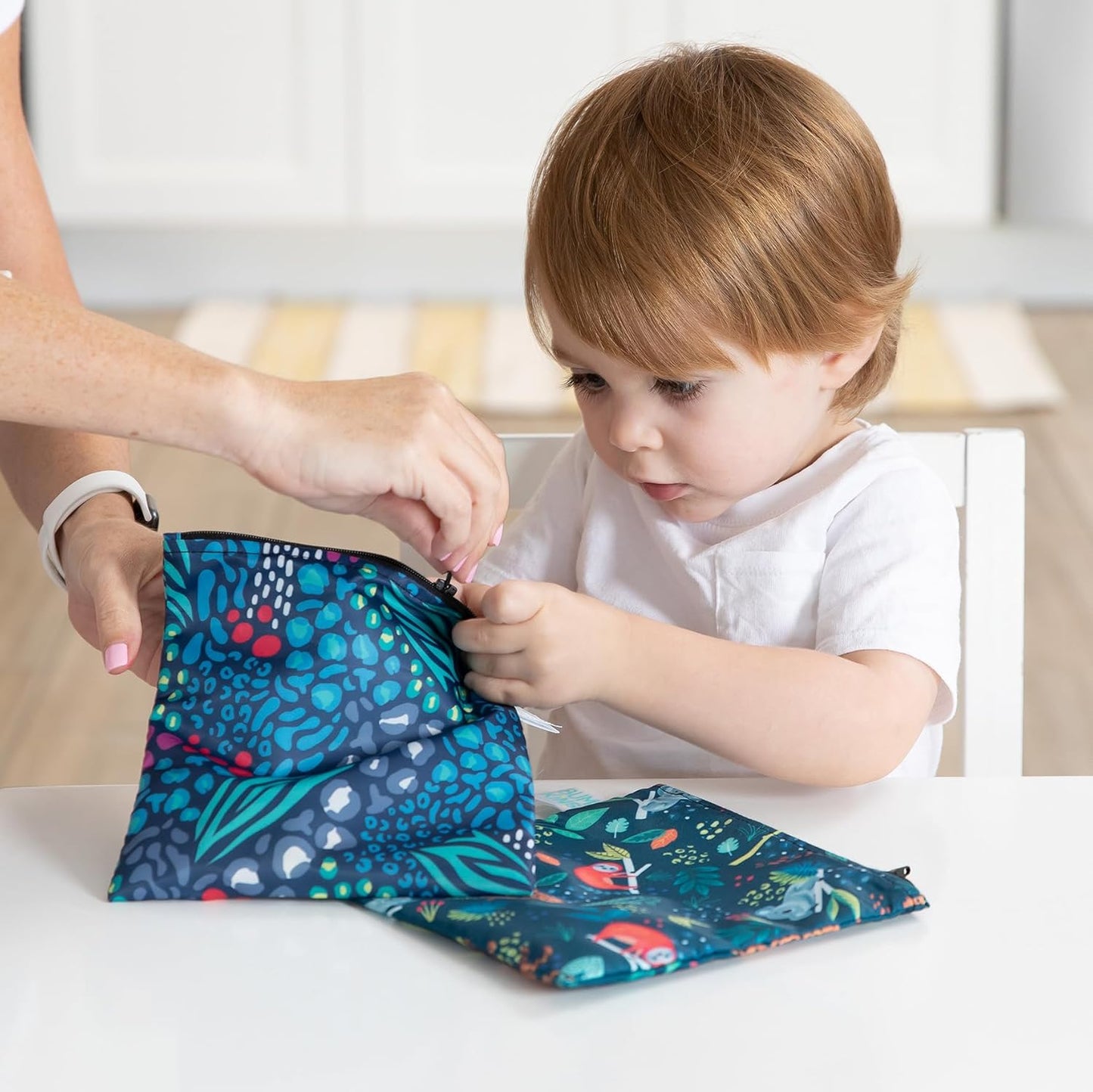 Bumkins - Cloth Snack & Sandwich Bags - For Storage, Travel, Food Prep, Lunch - Reusable, Water Resistant, Washable, Dishwasher Safe - Snack Bags for Kids - Zipper Closure - Jungle - 4 Pack