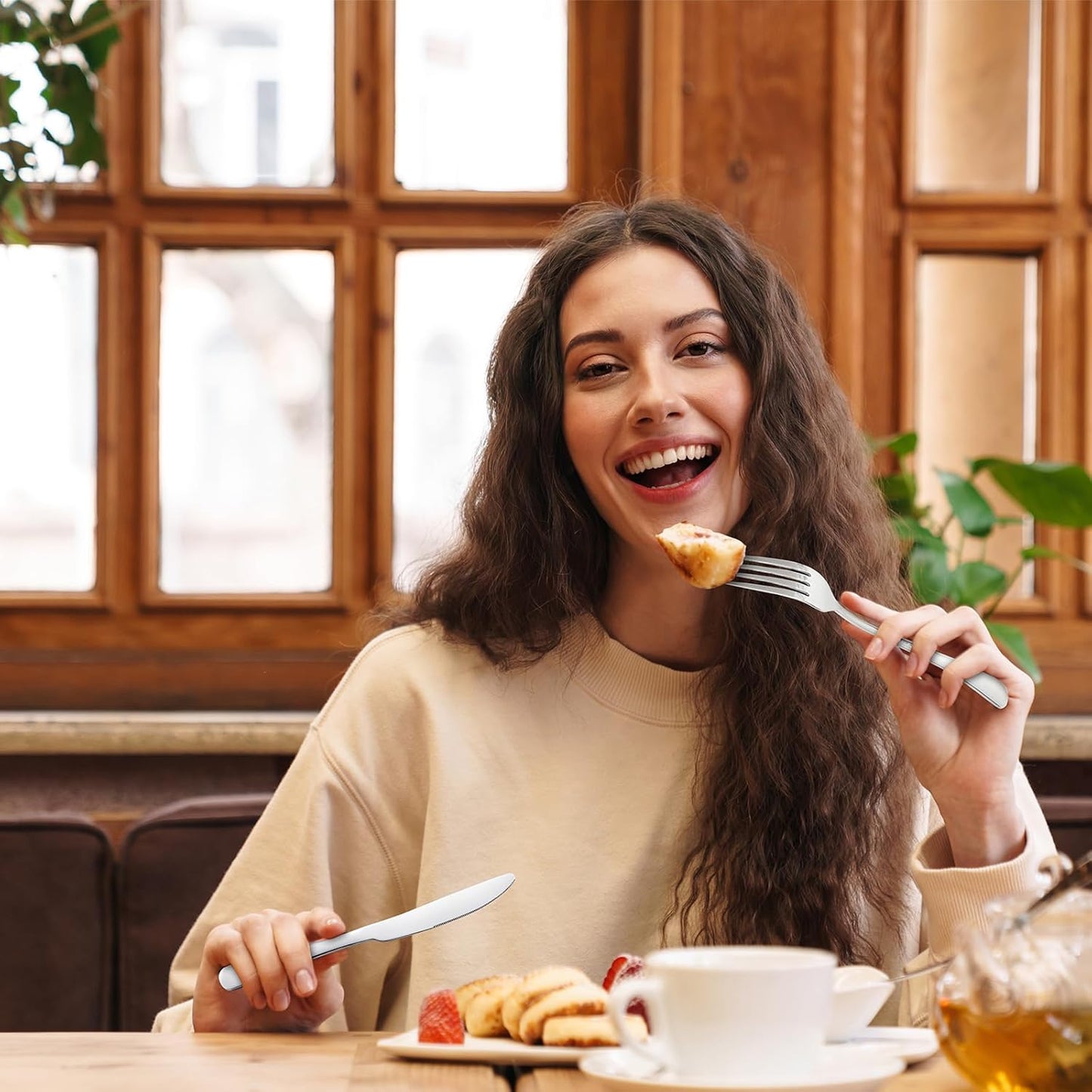 Nuenen 50 Pieces Stainless Steel Forks Silverware Set Dinner Forks and Knives Flatware Tableware Cutlery Set for Kitchen Restaurant(8.07 x 0.94 Inch, 9.06 x 0.79 Inch,Shiny Silver)