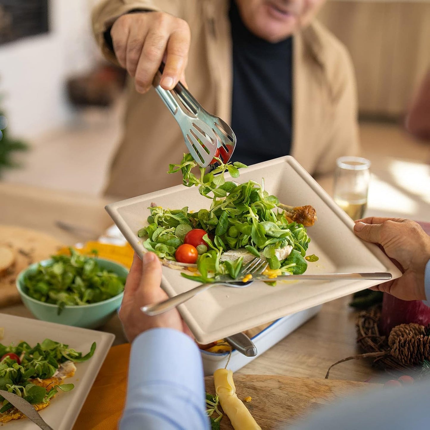 Gezond 100 Pack Compostable Square Plates 10 Inch Disposable Paper Plates Sugarcane Square Dinner Plate Unbleached Eco-friendly Large Plate for Party