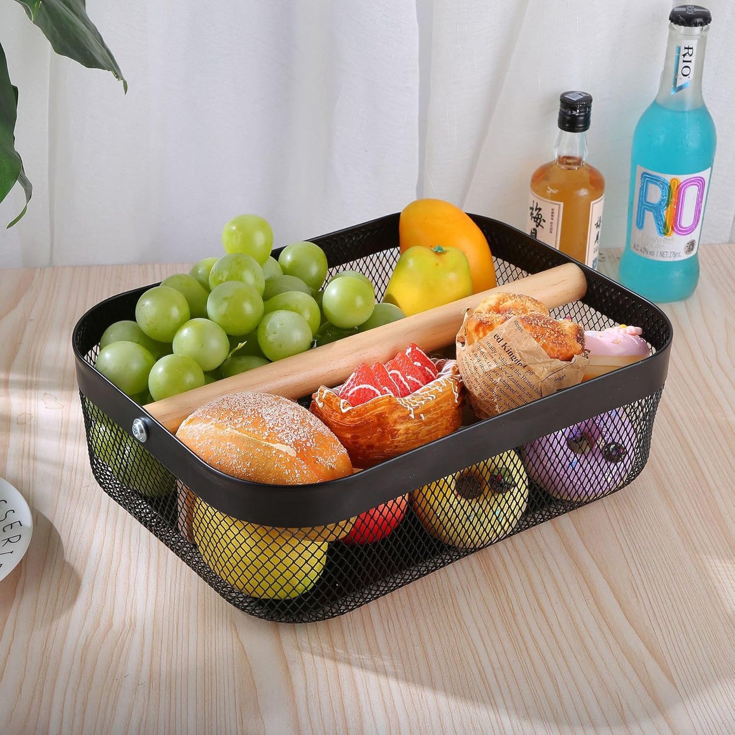 Metal Mesh Steel Storage Basket, Garden Harvest Wire Organizer Basket Multi-functional Kitchen Fruit Basket with Wooden Removable Partition & Handle for Bathroom Picnic Decor Cabinet, Black