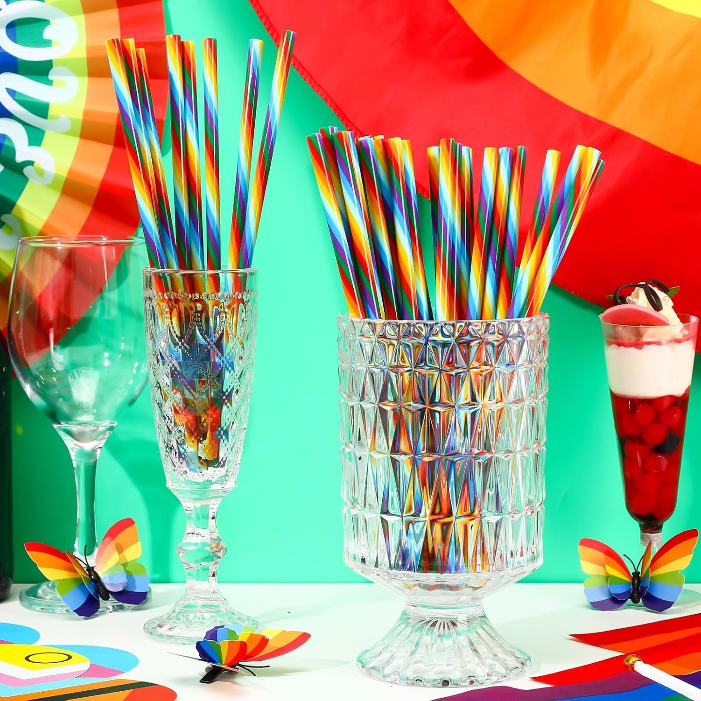 JANYUN 30 Pieces Rainbow Drinking Straws, 9inch Hard Platic Reusable Straws LGBT Gay Pride Colorful Rainbow Striped Straw for Pride Party Favors Decorations with Cleaning Brush