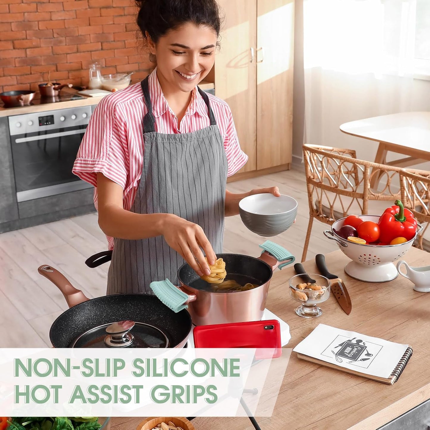 Patelai 4 Pcs Silicone Assist Hot Pan Handle Holder Pot Handle Covers for Cast Iron Skillets Holder Sleeve Nonslip Heat Resistant Pan Cover for Enameled Griddles Casserole Frying Cookware(Mint Green)