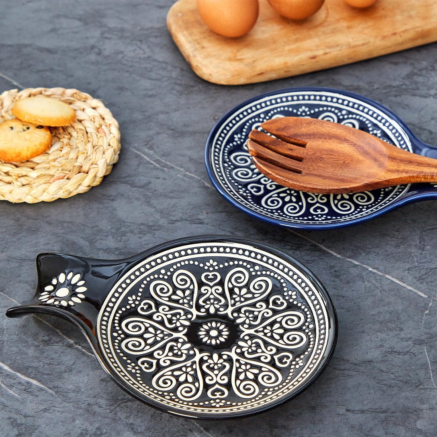 Ceramic Spoon Rest, Cooking Spoon Holder for Kitchen Counter/Stove Top/Dining Table Modern Farmhouse Decorative, Large (Black)