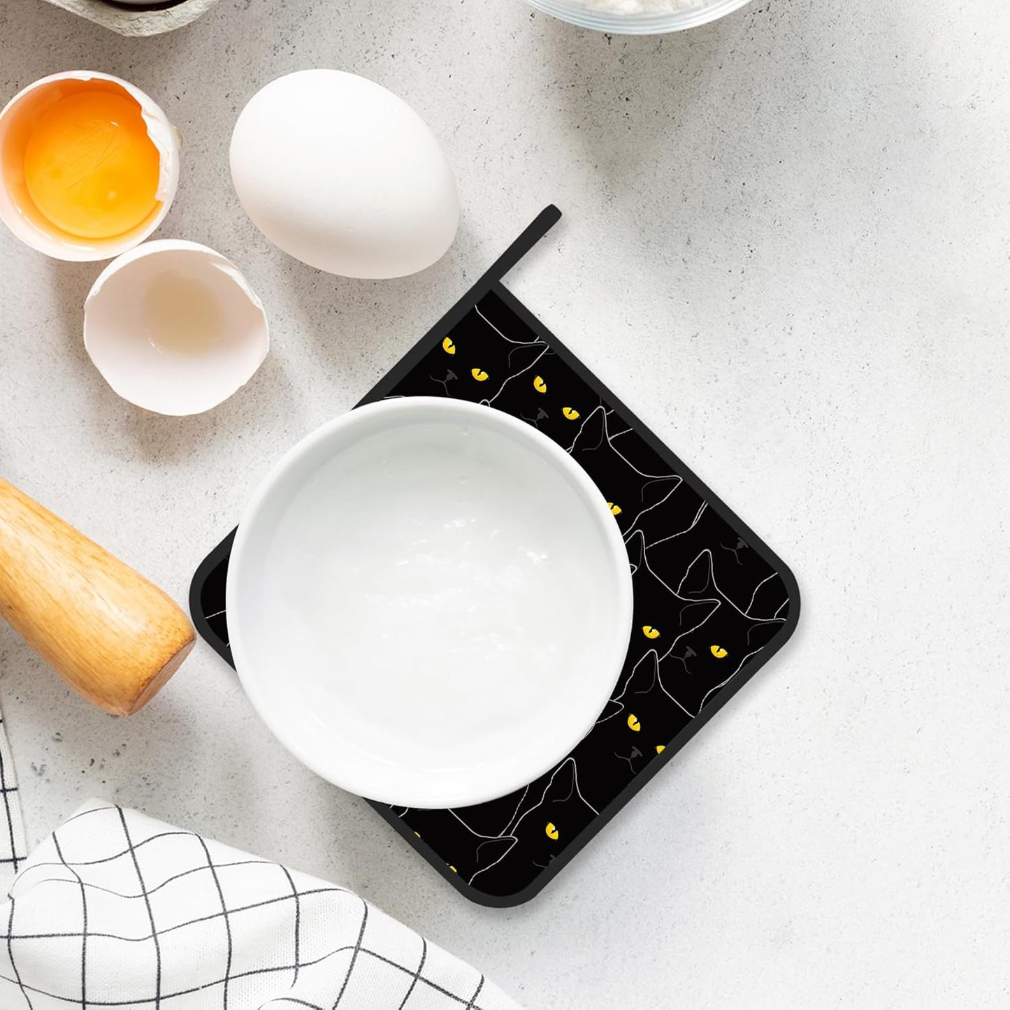 Pot Holder Set of 2,Black Cat Cute Kitchen Heat Resistant Potholder for BBQ Cooking Baking,Food Hot Pat for Women Men Kitchen Wear