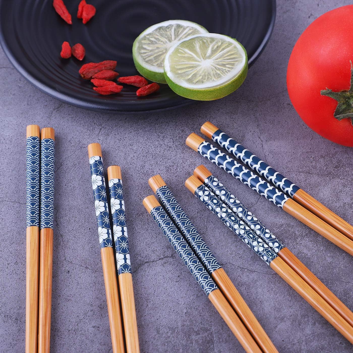 Antner 5 Pairs Natural Bamboo Chopsticks Reusable Classic Japanese Style Chop Sticks Gift Sets, Dishwasher Safe, 8.8 Inch/22.5cm