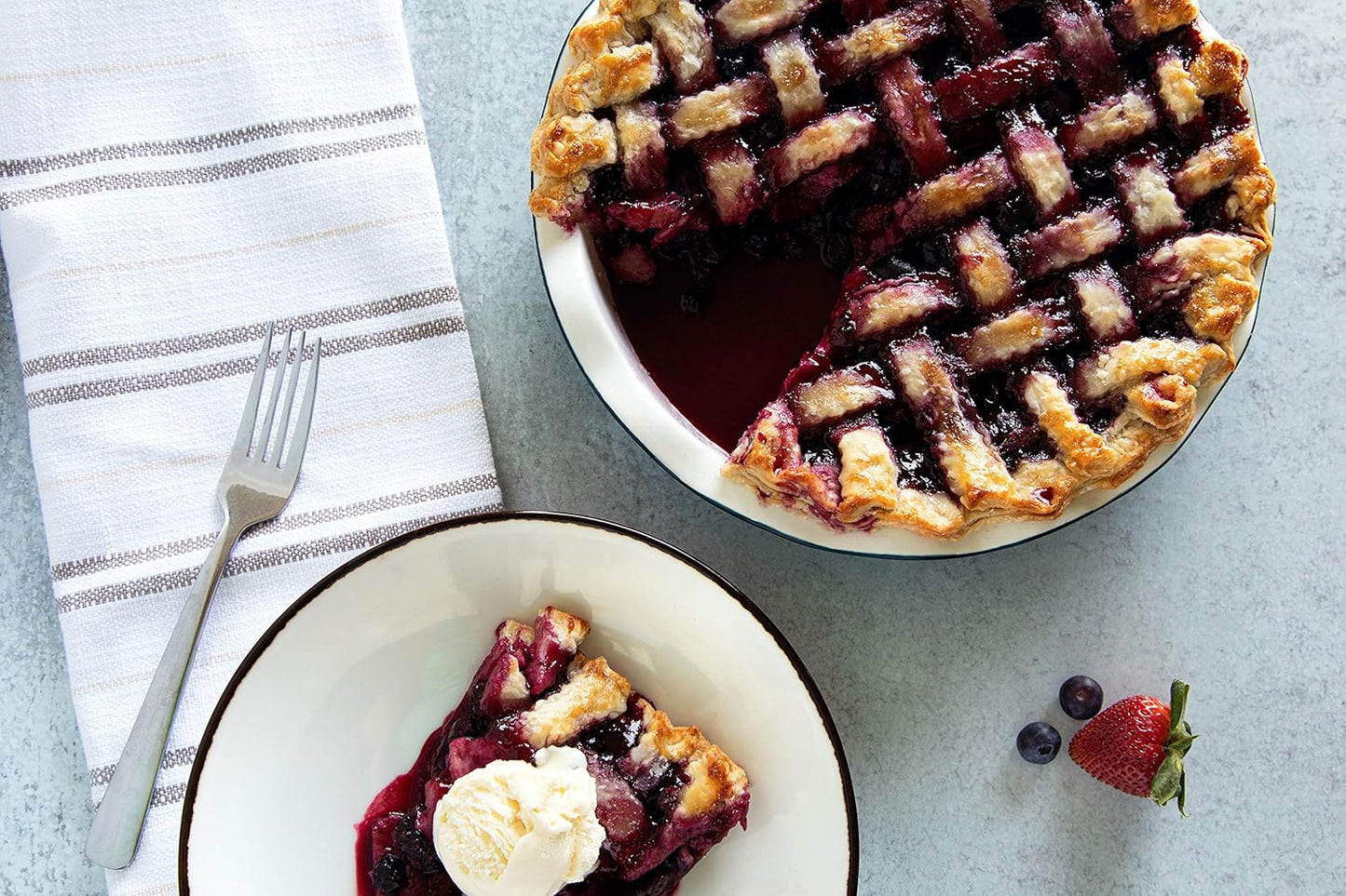 KooK Deep Dish Pie, Pecan Dessert Dish, Porcelain, Ceramic, Deep Dish Plate 10 Inch, Apple Pie, Ruffled Wave Edge, Reusable Round Pan, Oven and Dishwasher Safe, 44 Oz (Navy)